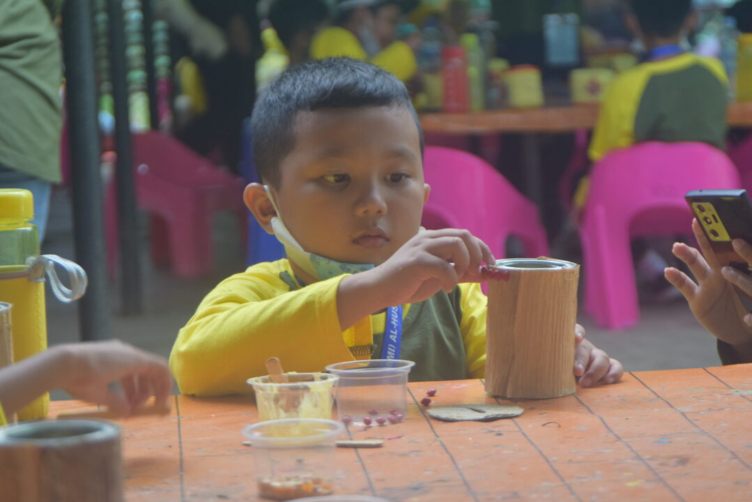 Membuat Celengan Etnik, Making Ethnic Piggy Bank